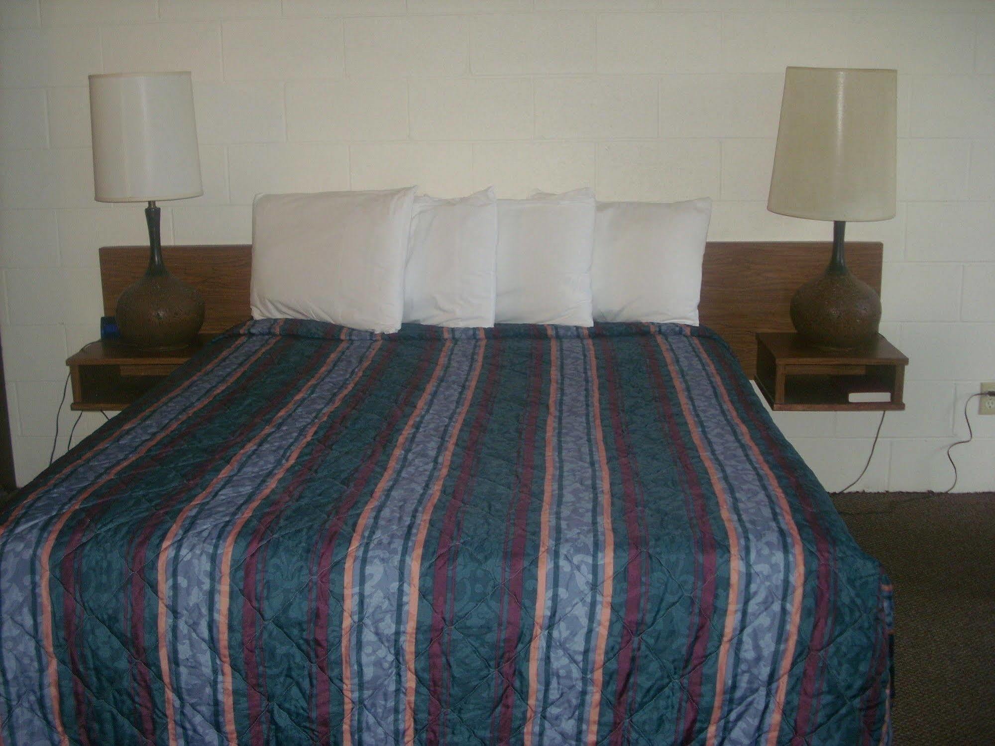 M&M Motel Connell ภายนอก รูปภาพ