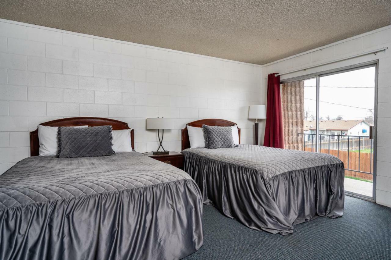 M&M Motel Connell ภายนอก รูปภาพ